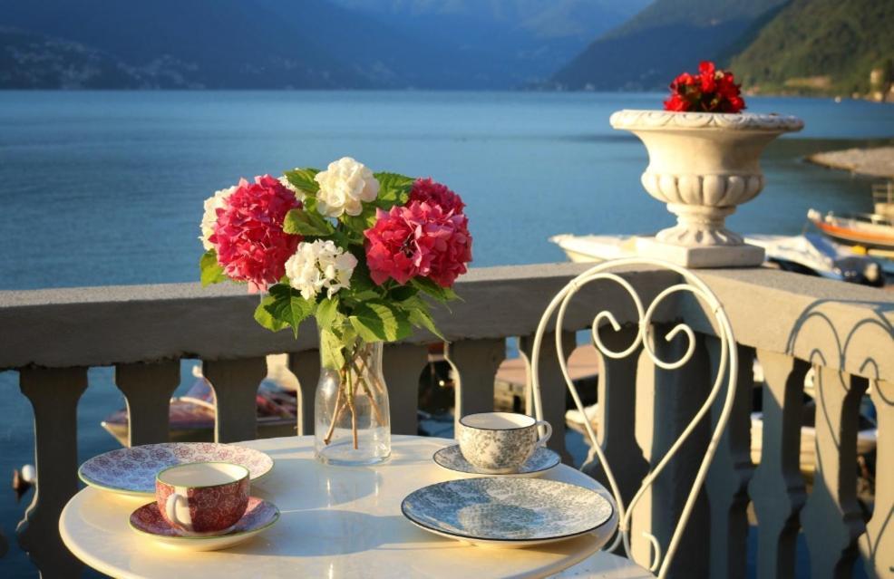 Ortensie & Oleandri Al Lago - By Myhomeincomo Argegno Kültér fotó